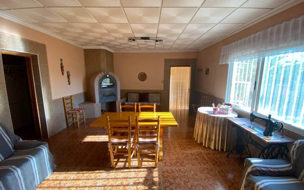 5 bedroom Villa for sale in Sax with pool garage - € 299,995 (Ref: 9150632)