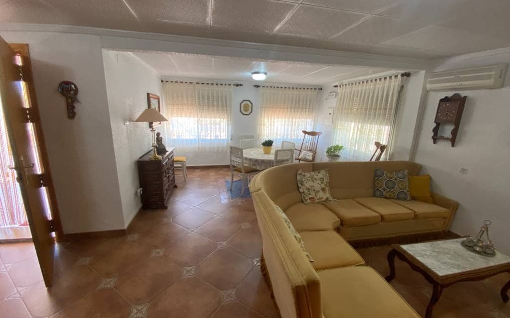 5 bedroom Villa for sale in Sax with pool garage - € 299,995 (Ref: 9150632)