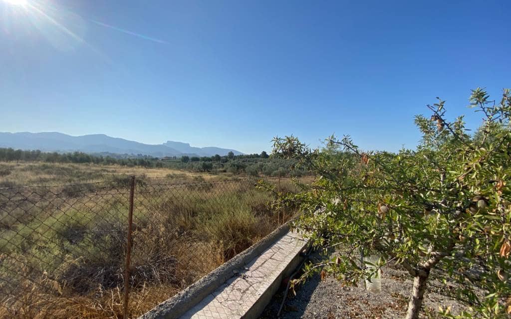 5 bedroom Villa for sale in Sax with pool garage - € 299,995 (Ref: 9150632)