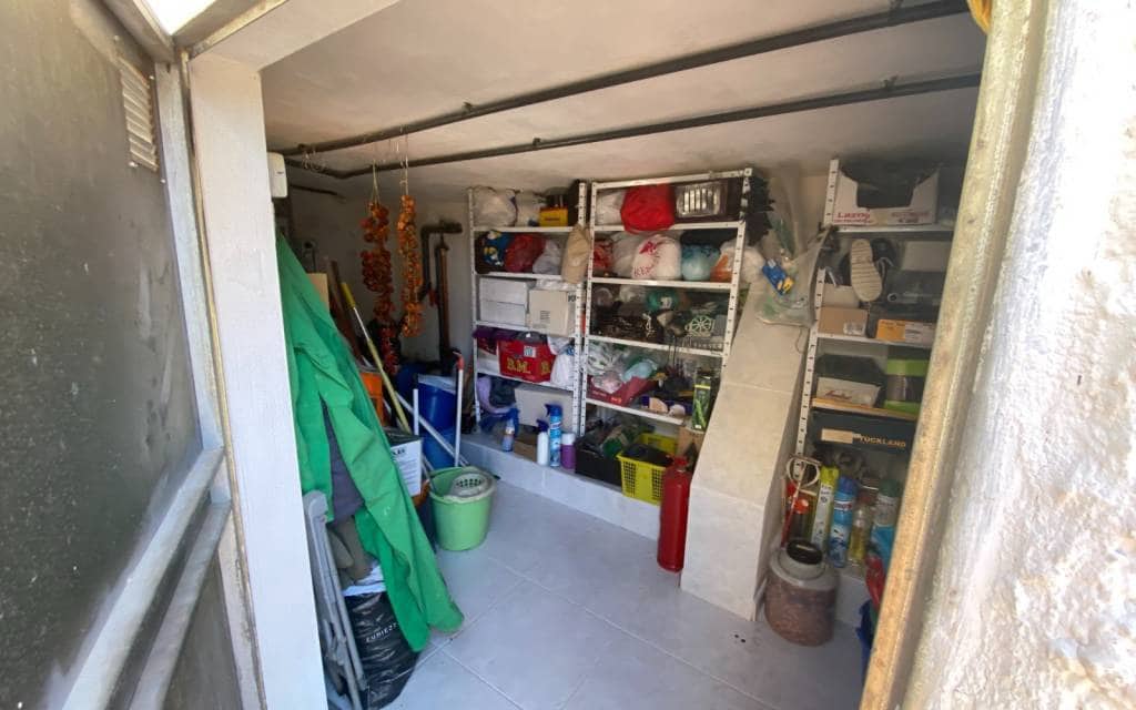 5 bedroom Villa for sale in Sax with pool garage - € 299,995 (Ref: 9150632)