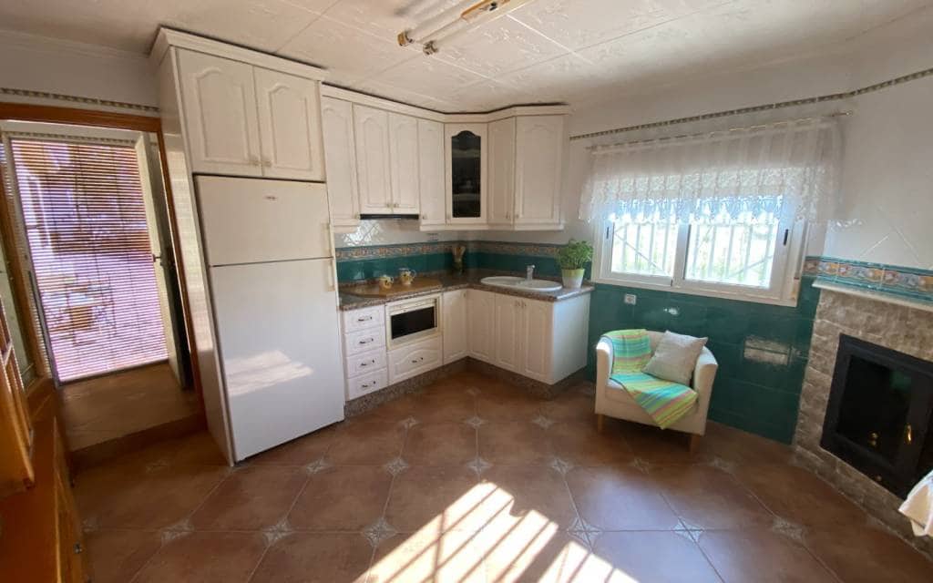 5 bedroom Villa for sale in Sax with pool garage - € 299,995 (Ref: 9150632)