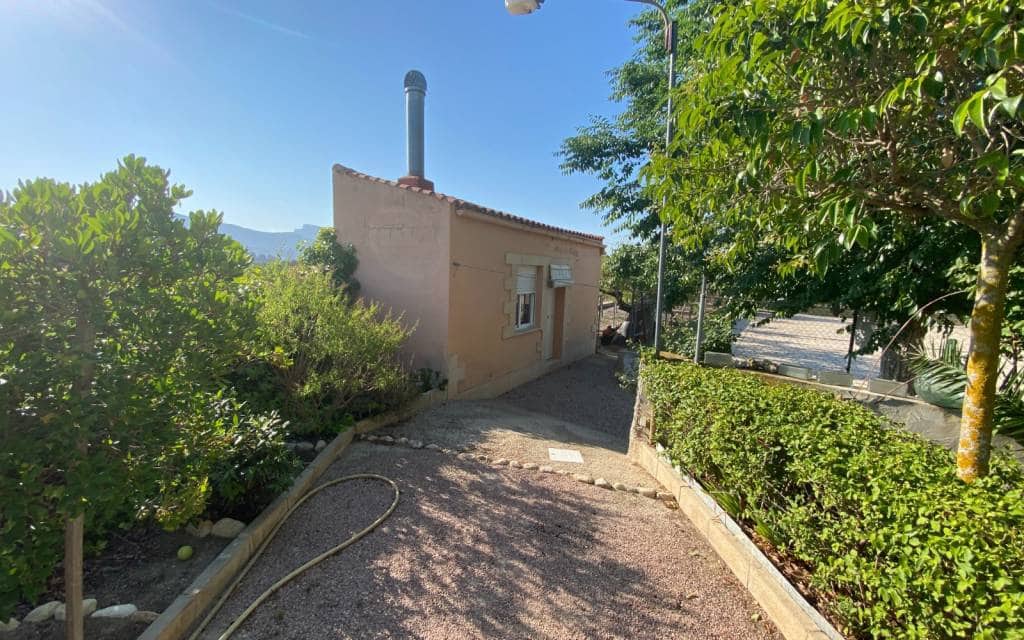 5 bedroom Villa for sale in Sax with pool garage - € 299,995 (Ref: 9150632)