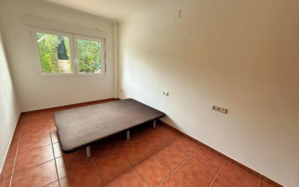 7 makuuhuone Huvila myytävänä paikassa Elda mukana uima-altaan - 399 995 € (Ref: 9197207)