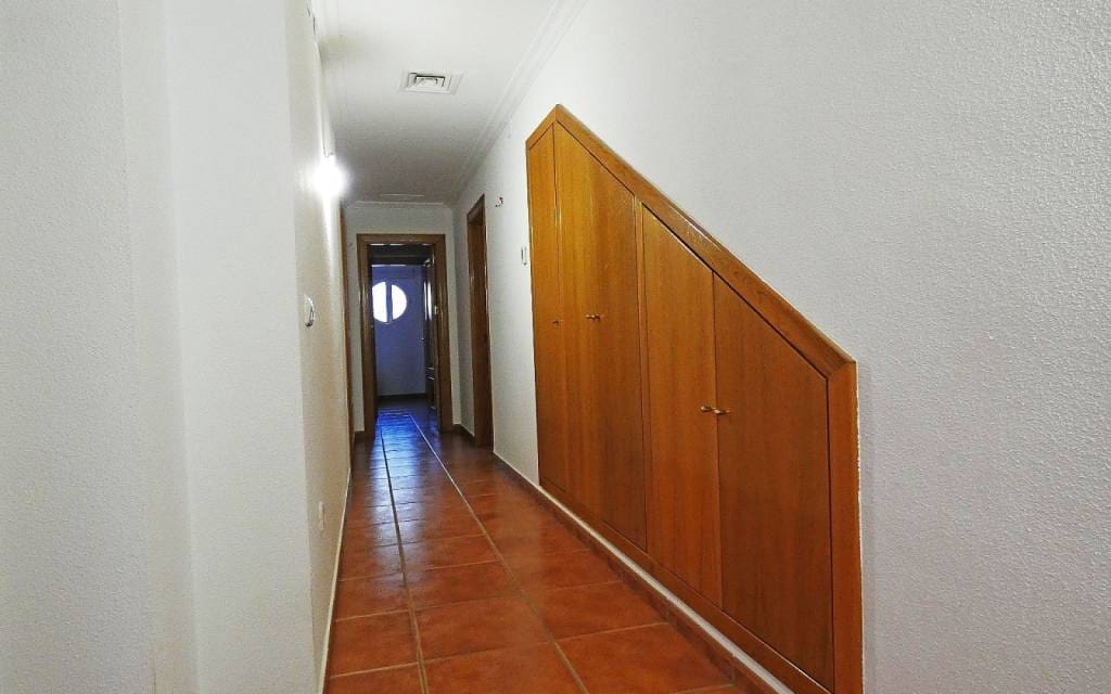 7 makuuhuone Huvila myytävänä paikassa Elda mukana uima-altaan - 399 995 € (Ref: 9197207)