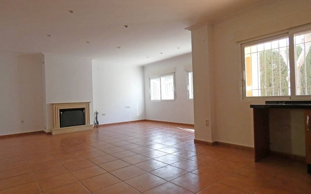 7 makuuhuone Huvila myytävänä paikassa Elda mukana uima-altaan - 399 995 € (Ref: 9197207)