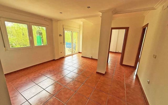 7 makuuhuone Huvila myytävänä paikassa Elda mukana uima-altaan - 399 995 € (Ref: 9197207)