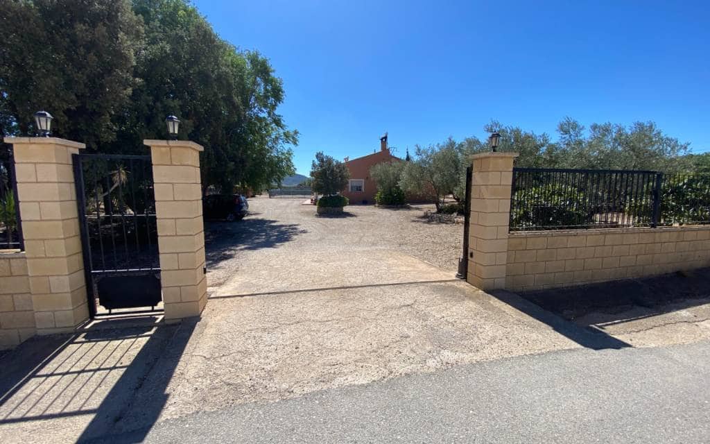 3 makuuhuone Maalaistalo myytävänä paikassa Salinas mukana uima-altaan 
autotalli - 249 999 € (Ref: 9227739)