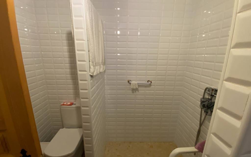 8 bedroom Villa for sale in Sax with pool garage - € 499,995 (Ref: 9231286)