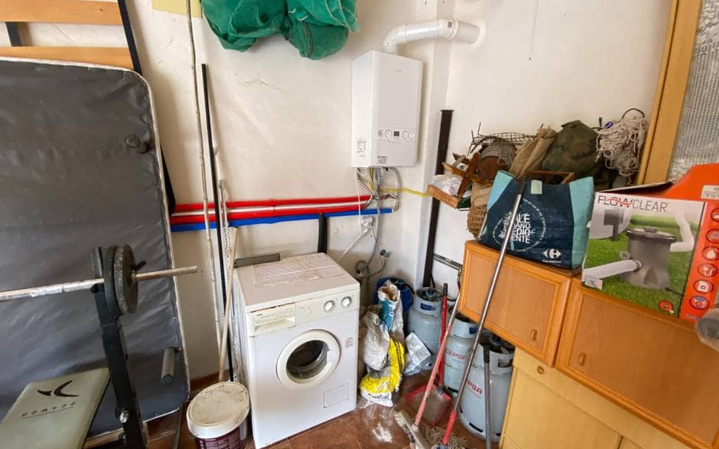 8 bedroom Villa for sale in Sax with pool garage - € 499,995 (Ref: 9231286)