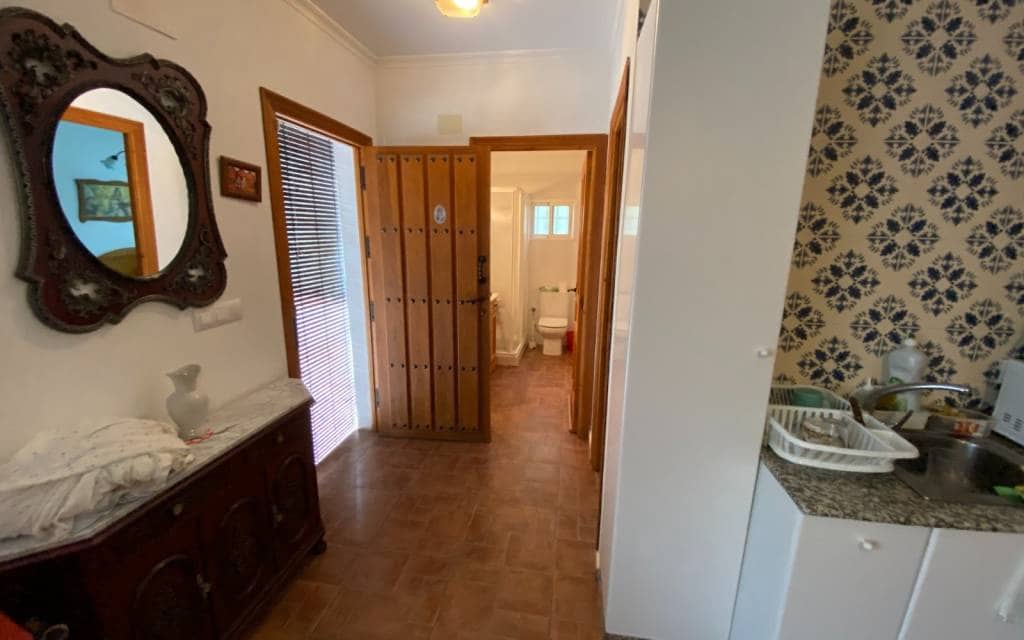 8 bedroom Villa for sale in Sax with pool garage - € 499,995 (Ref: 9231286)