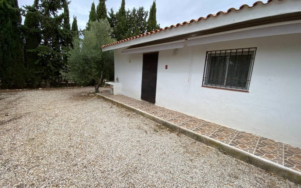 8 bedroom Villa for sale in Sax with pool garage - € 499,995 (Ref: 9231286)