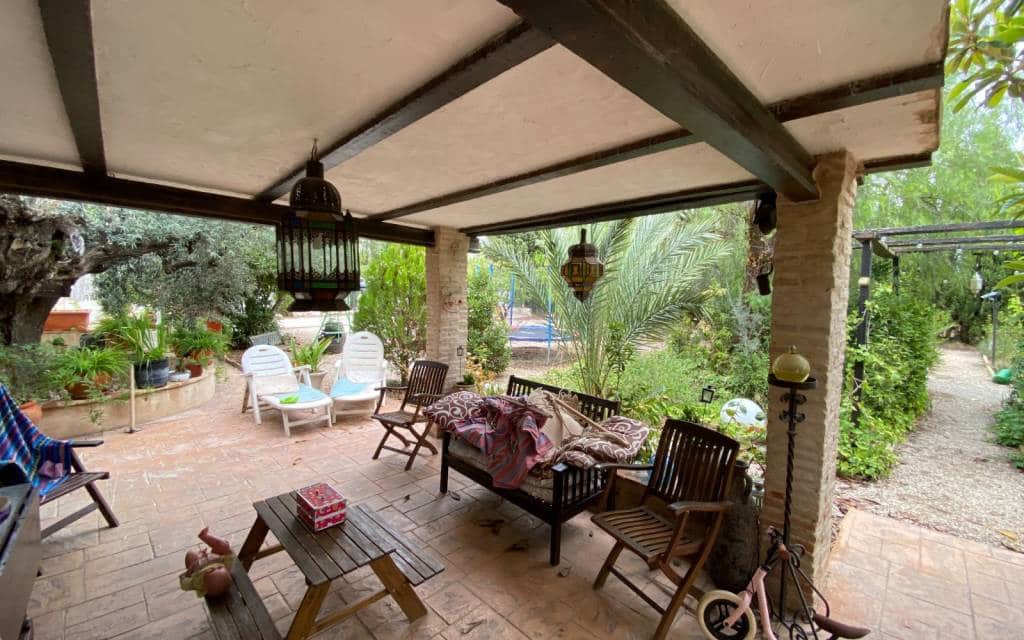 8 bedroom Villa for sale in Sax with pool garage - € 499,995 (Ref: 9231286)