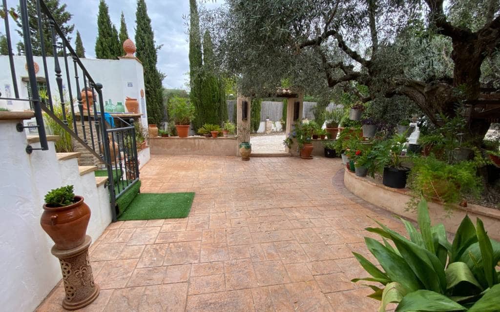 8 bedroom Villa for sale in Sax with pool garage - € 499,995 (Ref: 9231286)