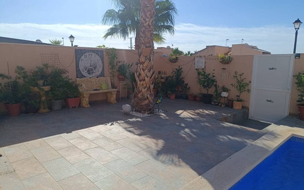 2 soveværelse Byhus til salg i Fortuna med swimmingpool - € 167.000 (Ref: 9253916)