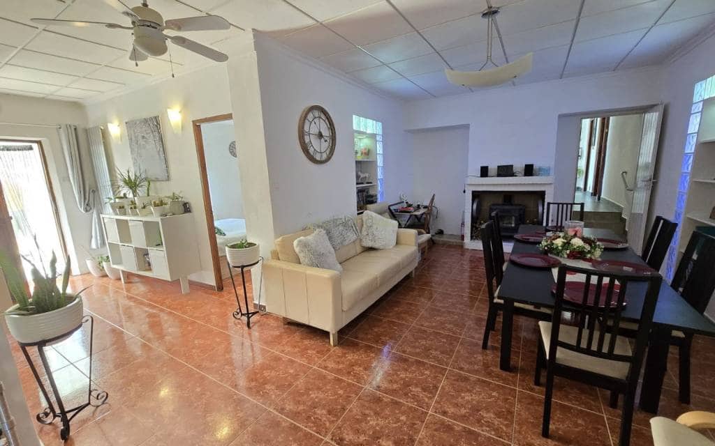 Finca/Landehus til salg i La Zarza med swimmingpool garage - € 225.000 (Ref: 9257682)