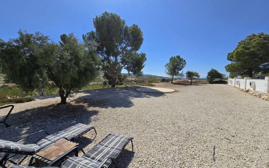 Finca/Landehus til salg i La Zarza med swimmingpool garage - € 225.000 (Ref: 9257682)