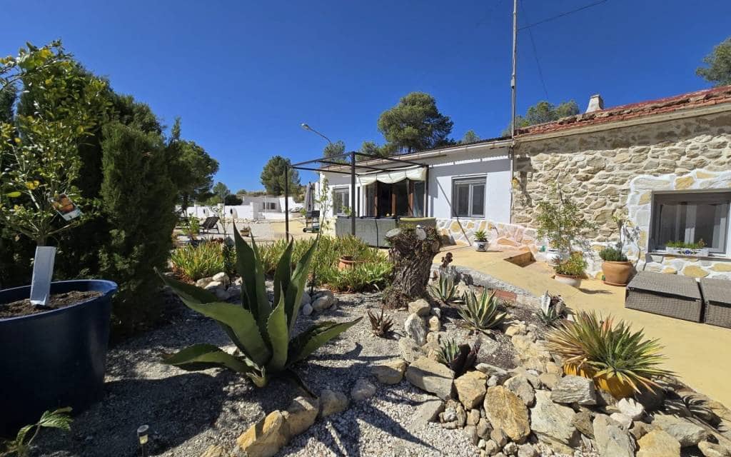 Finca/Landehus til salg i La Zarza med swimmingpool garage - € 225.000 (Ref: 9257682)