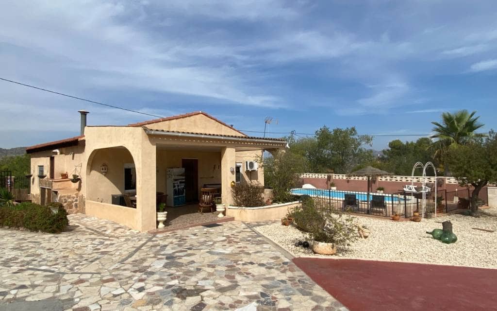 5 soverom Villa til salgs i Sax med svømmebasseng - € 375 000 (Ref: 9309025)