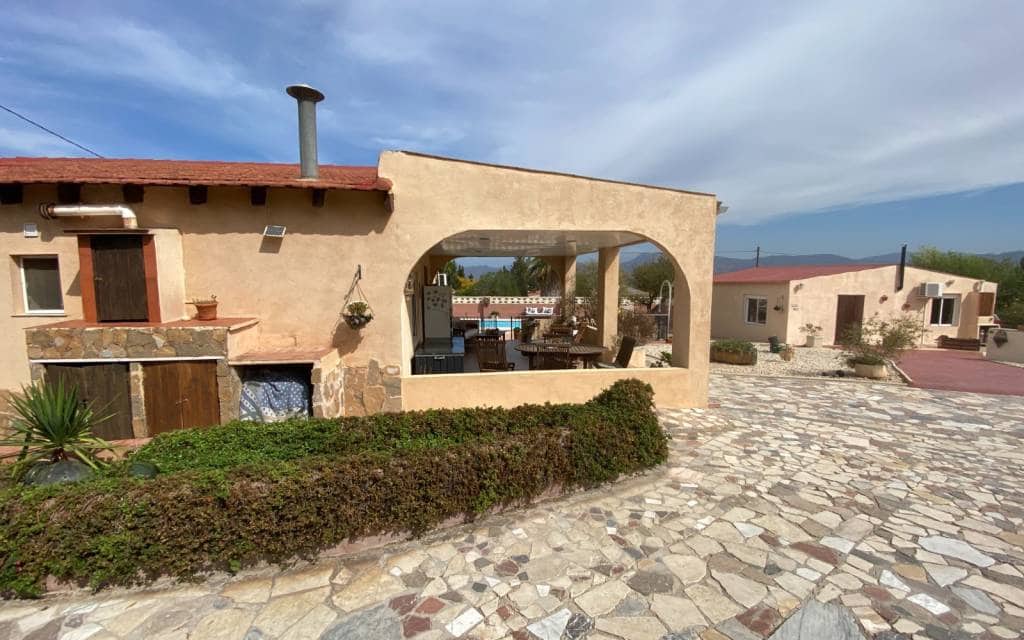 5 soverom Villa til salgs i Sax med svømmebasseng - € 375 000 (Ref: 9309025)