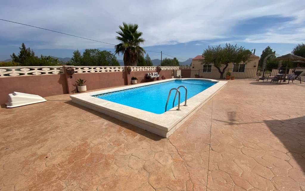 5 soverom Villa til salgs i Sax med svømmebasseng - € 375 000 (Ref: 9309025)