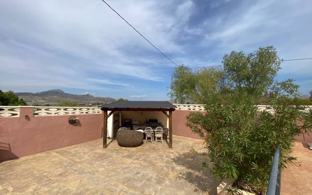 5 soverom Villa til salgs i Sax med svømmebasseng - € 375 000 (Ref: 9309025)