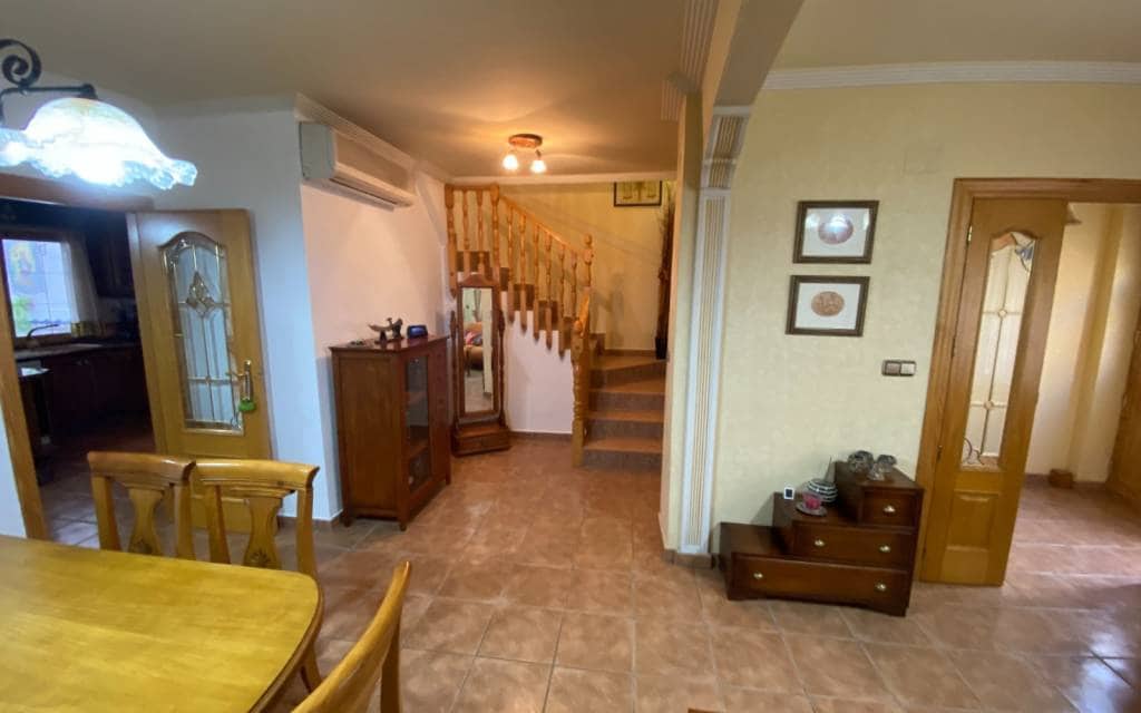 5 soverom Hus til salgs i Sax med svømmebasseng garasje - € 175 000 (Ref: 9348794)