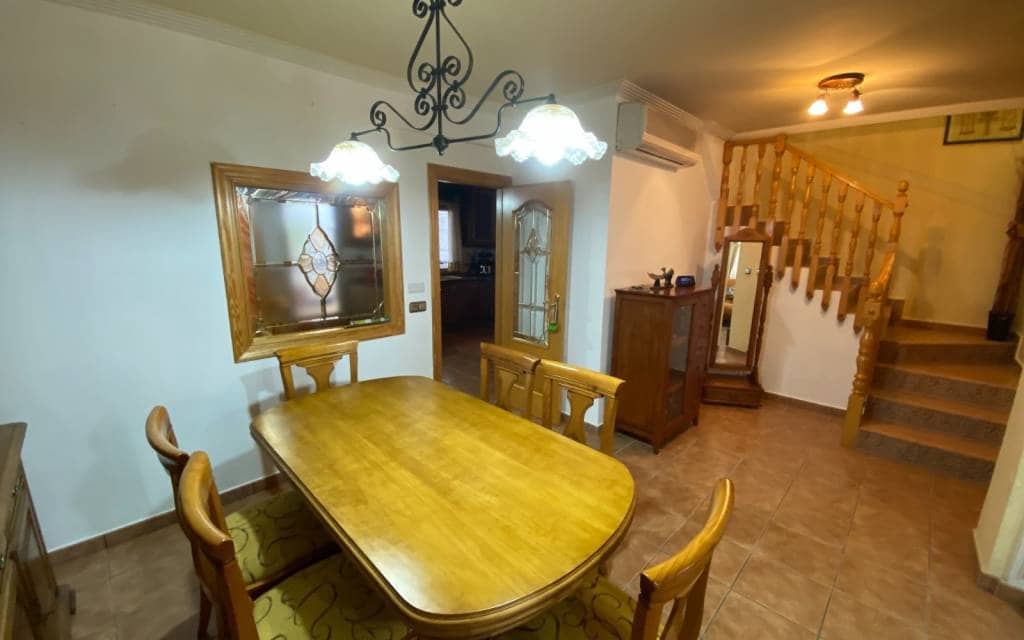 5 soverom Hus til salgs i Sax med svømmebasseng garasje - € 175 000 (Ref: 9348794)