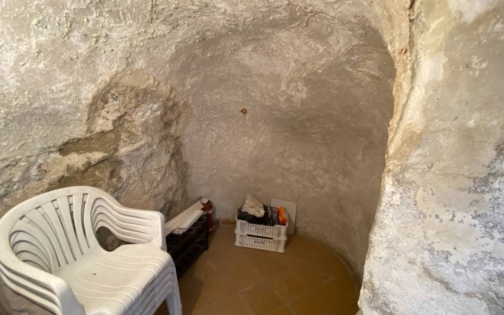 5 soverom Hus til salgs i Sax med svømmebasseng garasje - € 175 000 (Ref: 9348794)