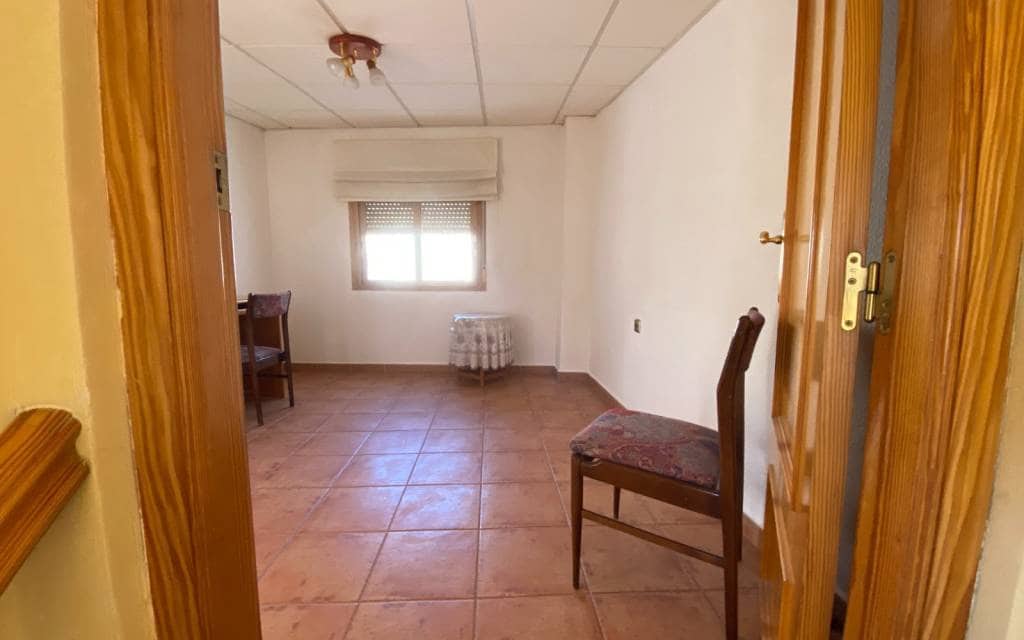 5 soverom Hus til salgs i Sax med svømmebasseng garasje - € 175 000 (Ref: 9348794)