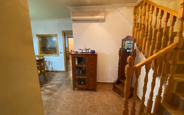 5 soverom Hus til salgs i Sax med svømmebasseng garasje - € 175 000 (Ref: 9348794)