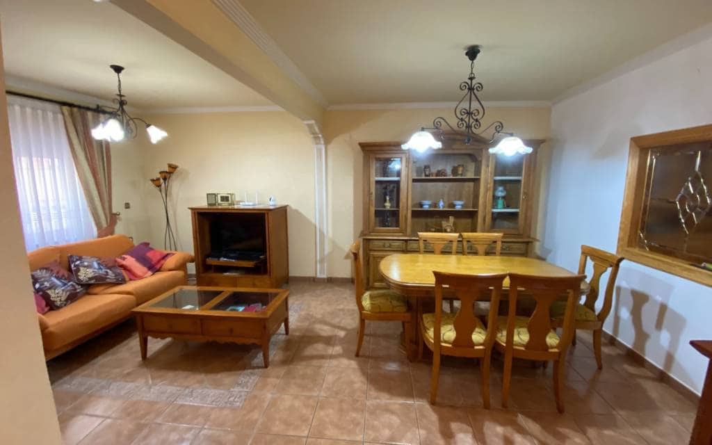 5 soverom Hus til salgs i Sax med svømmebasseng garasje - € 175 000 (Ref: 9348794)