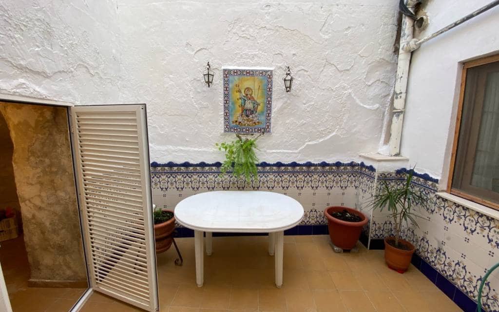 5 soverom Hus til salgs i Sax med svømmebasseng garasje - € 175 000 (Ref: 9348794)