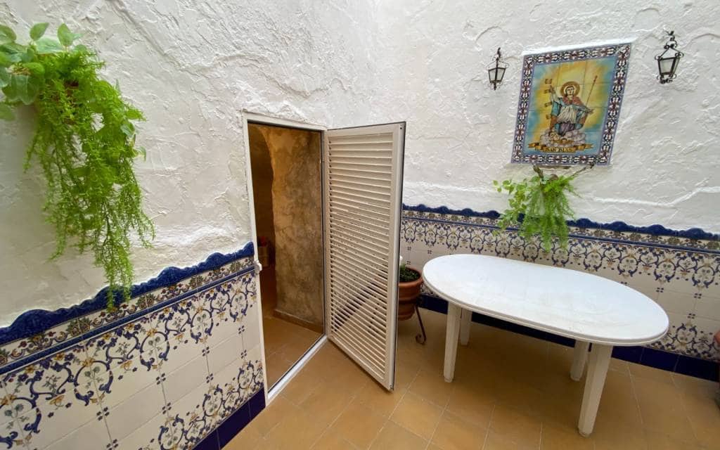 5 soverom Hus til salgs i Sax med svømmebasseng garasje - € 175 000 (Ref: 9348794)