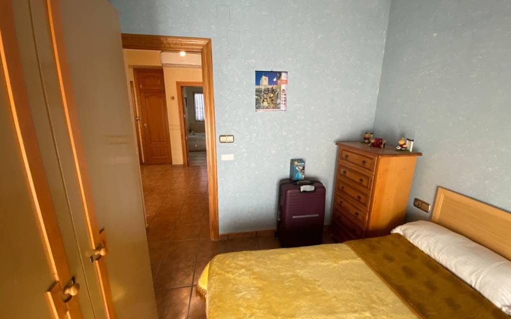 5 soverom Hus til salgs i Sax med svømmebasseng garasje - € 175 000 (Ref: 9348794)