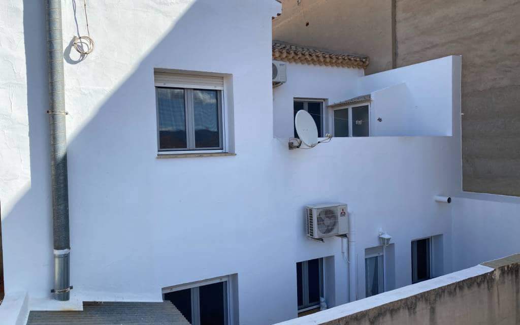 5 bedroom Townhouse for sale in Salinas - € 70,000 (Ref: 9353937)