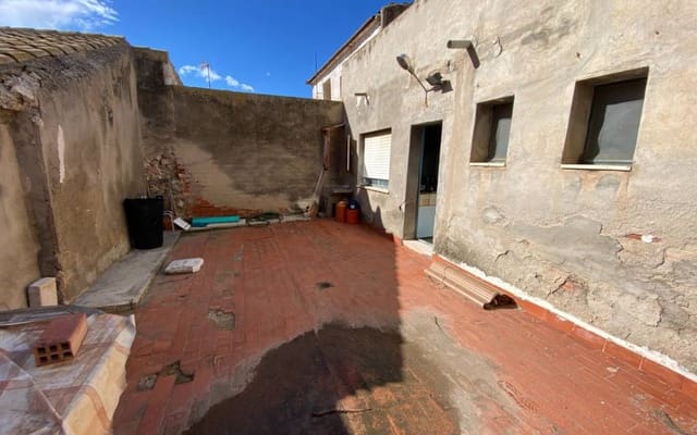 5 bedroom Townhouse for sale in Salinas - € 70,000 (Ref: 9353937)