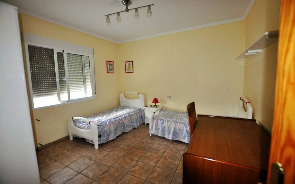 3 slaapkamer Villa te koop in Salinas met garage - € 220.000 (Ref: 9357860)