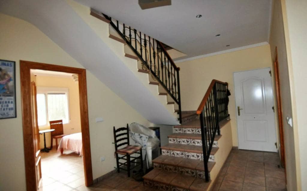 3 slaapkamer Villa te koop in Salinas met garage - € 220.000 (Ref: 9357860)