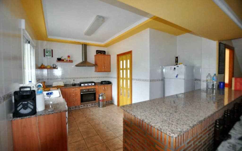 3 slaapkamer Villa te koop in Salinas met garage - € 220.000 (Ref: 9357860)