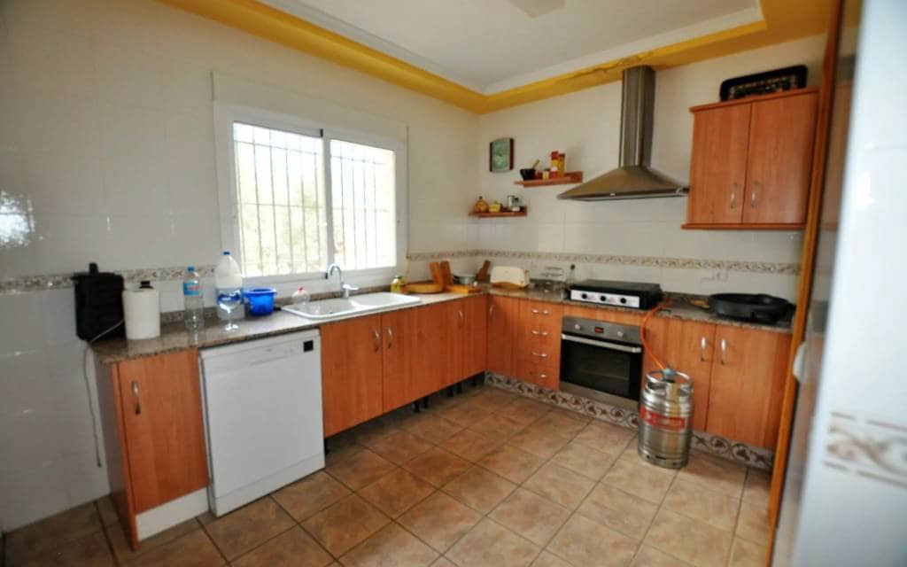 3 slaapkamer Villa te koop in Salinas met garage - € 220.000 (Ref: 9357860)