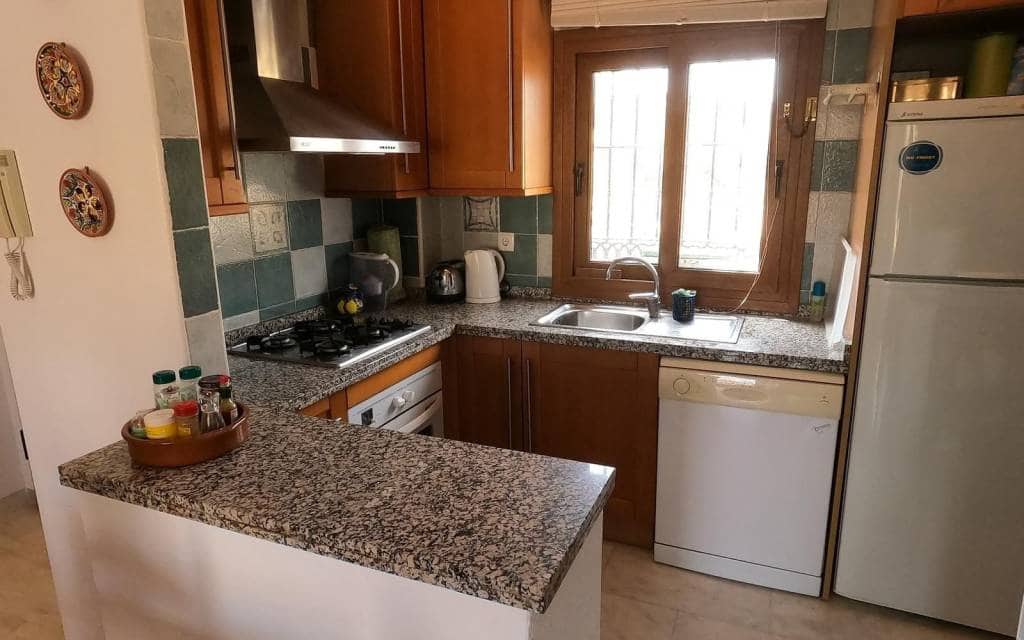 2 Zimmer Apartment zu verkaufen in Algorfa mit Pool - 155.000 € (Ref: 9371380)