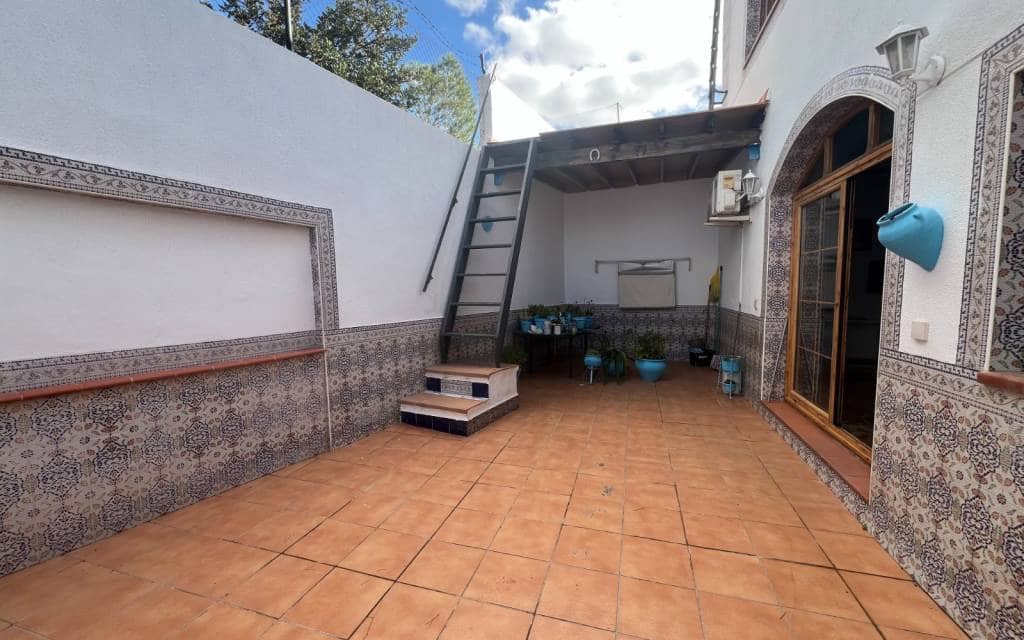 4 soverom Hus til salgs i Sax med garasje - € 249 000 (Ref: 9379726)