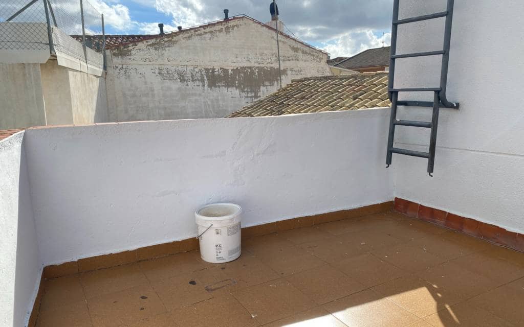 4 soverom Hus til salgs i Sax med garasje - € 249 000 (Ref: 9379726)