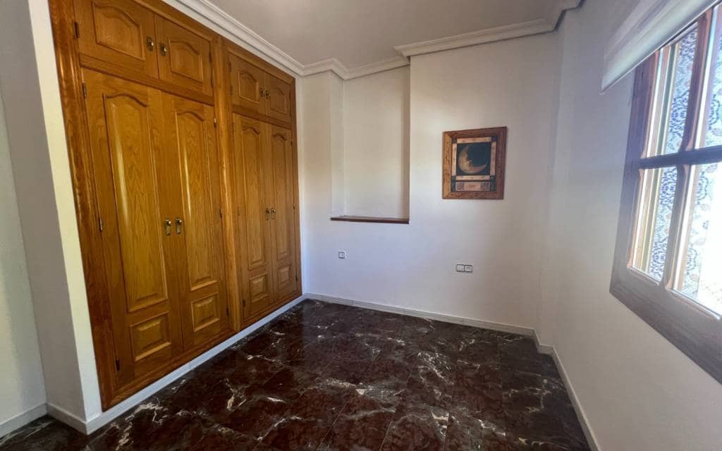 4 soverom Hus til salgs i Sax med garasje - € 249 000 (Ref: 9379726)