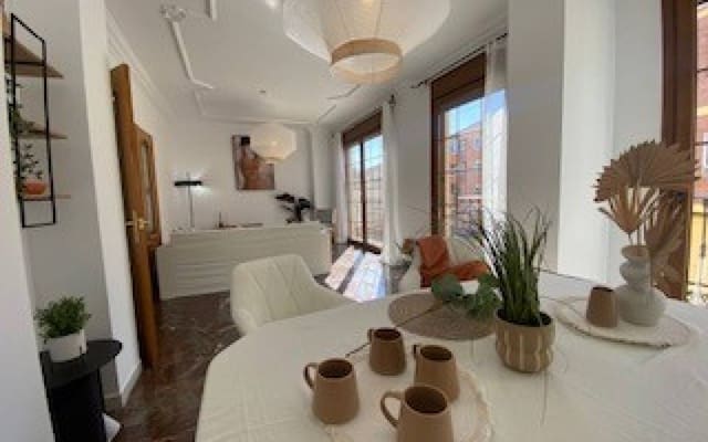 4 sypialnia Dom na sprzedaż w Sax z garażem - 249 000 € (Ref: 9379726)