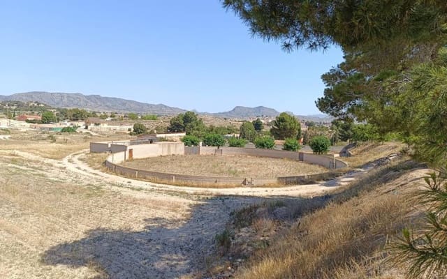 6 bedroom Finca/Country House for sale in Monóvar / Monóver - € 395,000 (Ref: 9383541)