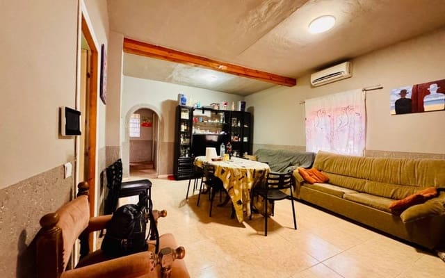 3 soveværelse Villa til salg i Monóvar / Monóver med swimmingpool garage - € 185.000 (Ref: 9383543)