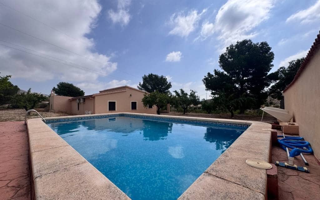 3 bedroom Villa for sale in Monovar / Monover with pool garage - € 259,995 (Ref: 9383544)