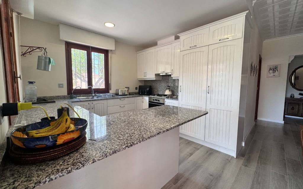 3 bedroom Villa for sale in Monovar / Monover with pool garage - € 259,995 (Ref: 9383544)