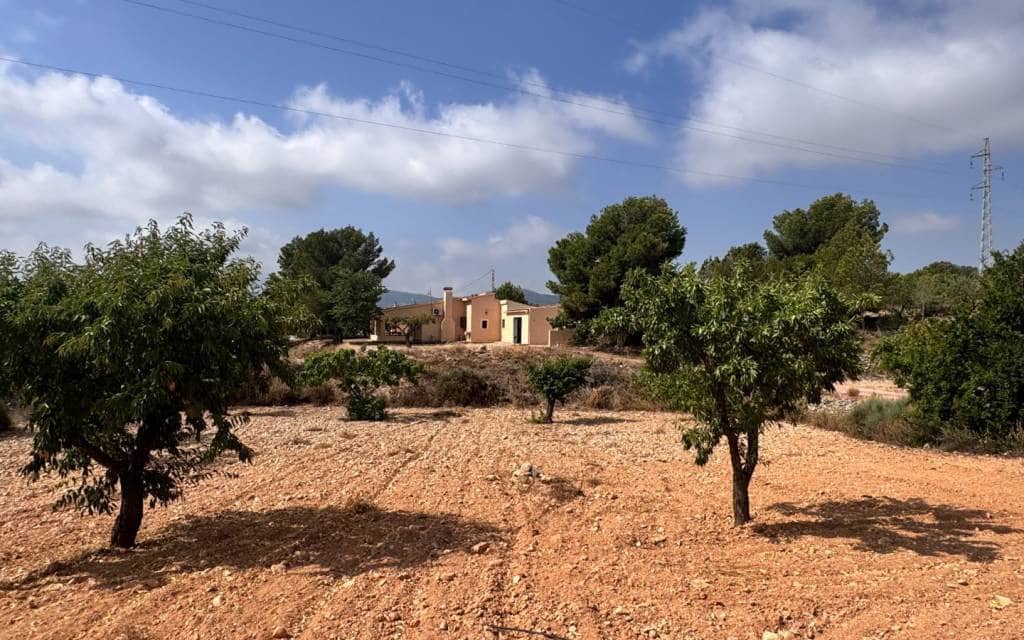 3 bedroom Villa for sale in Monovar / Monover with pool garage - € 259,995 (Ref: 9383544)